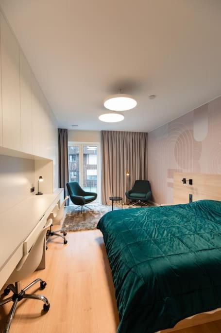 Henry's Appt With A Private 415 - Shared Kitchen Appartement *